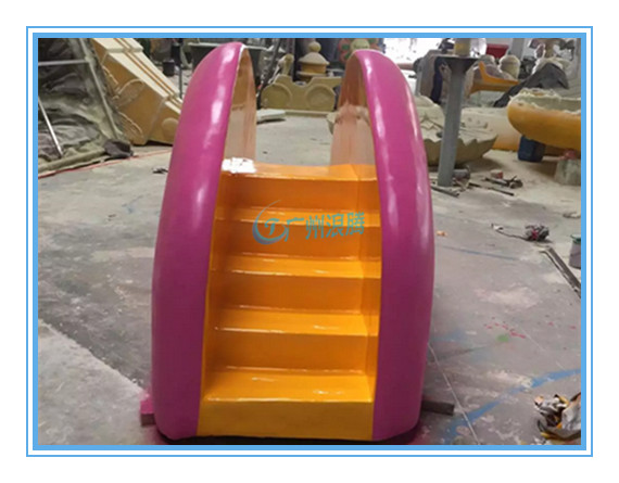 水上樂(lè)園設(shè)備